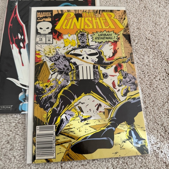 The Punisher 5 Comic Books Small Collection - Picture 5 of 7